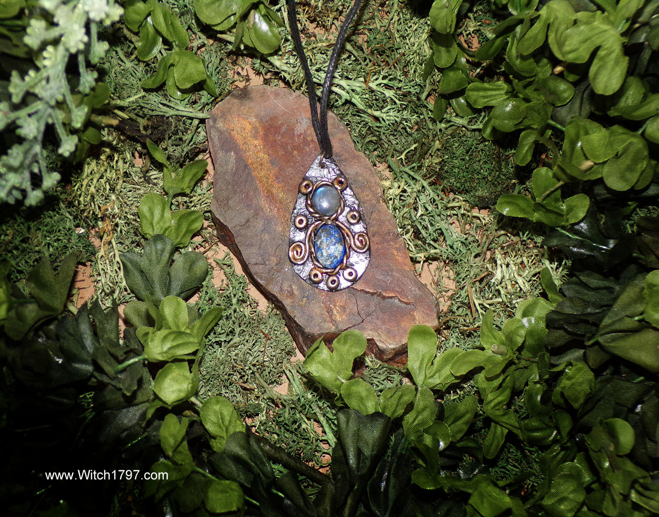 moonstone_lapis_lazuli_70